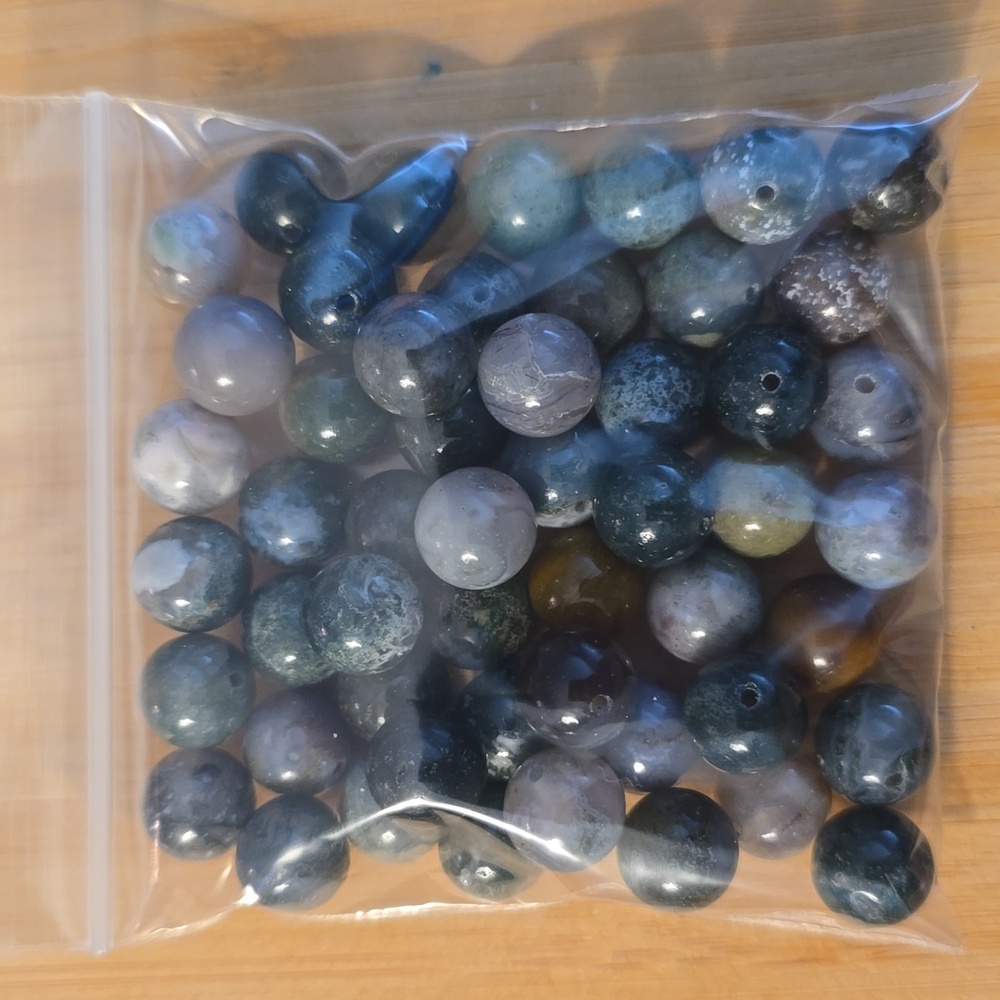 50 pcs. 10mm Indian Agate beads